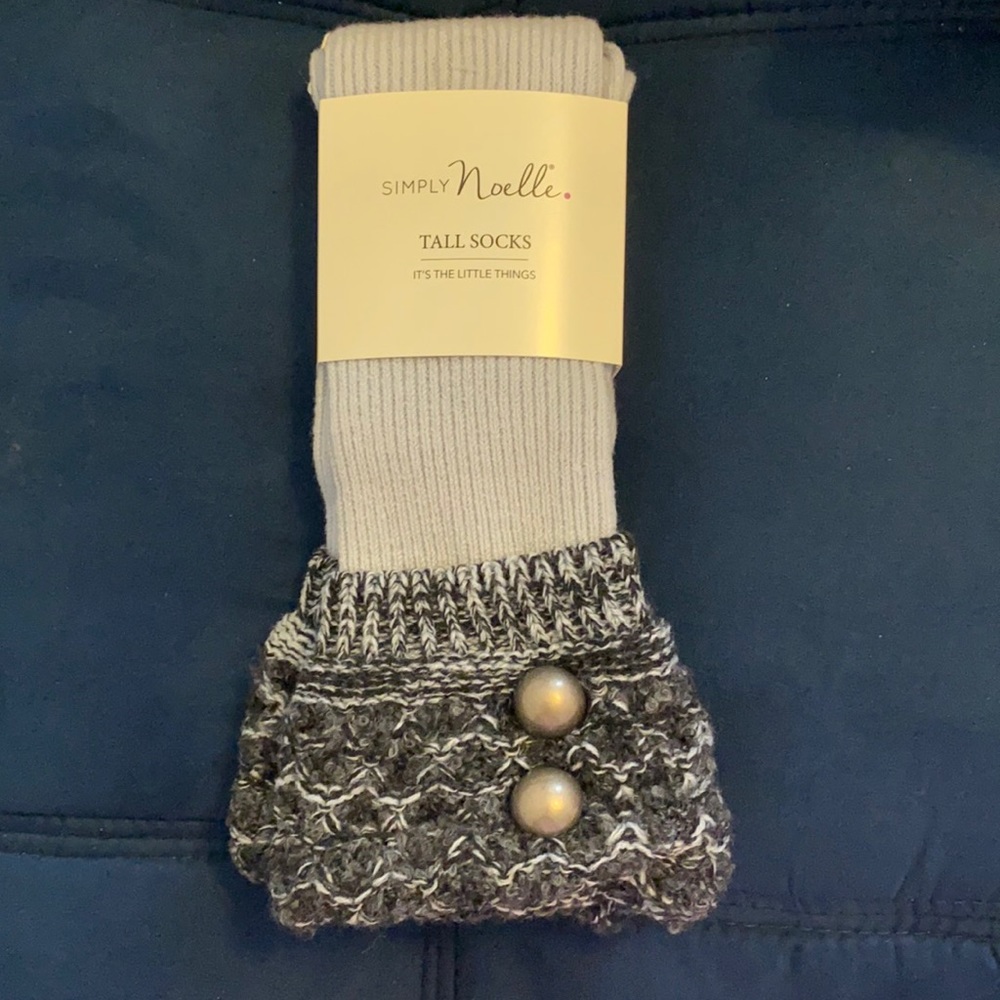 🆕5/$20🎉 Simply Noelle Socks